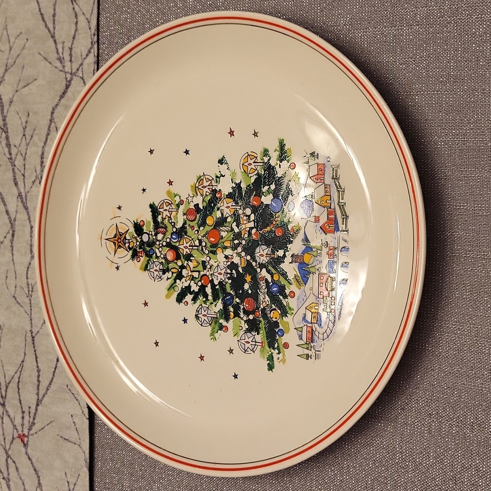 VTG Salem China "Christmas Eve" 10" Dinner Plate